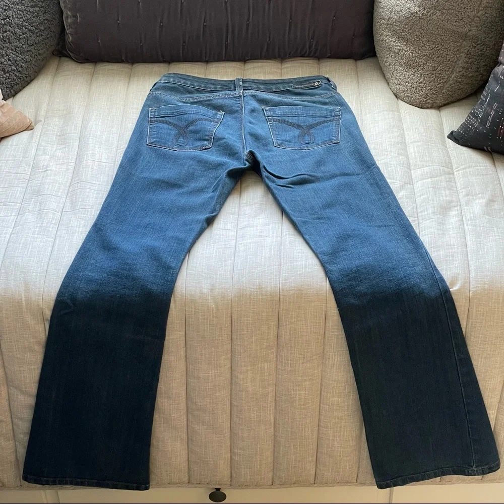 Calvin Klein Stretch Flare Mid Rise Jeans Size: 27/4 - Picture 3 of 16